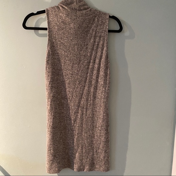 White House Black Market Grey Tanktop - Picture 2 of 4